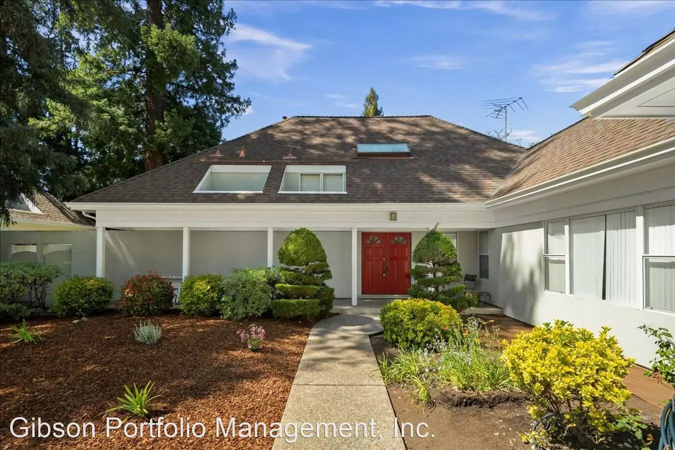 550 Suzanne Court, Palo Alto, CA 94306 photo 2