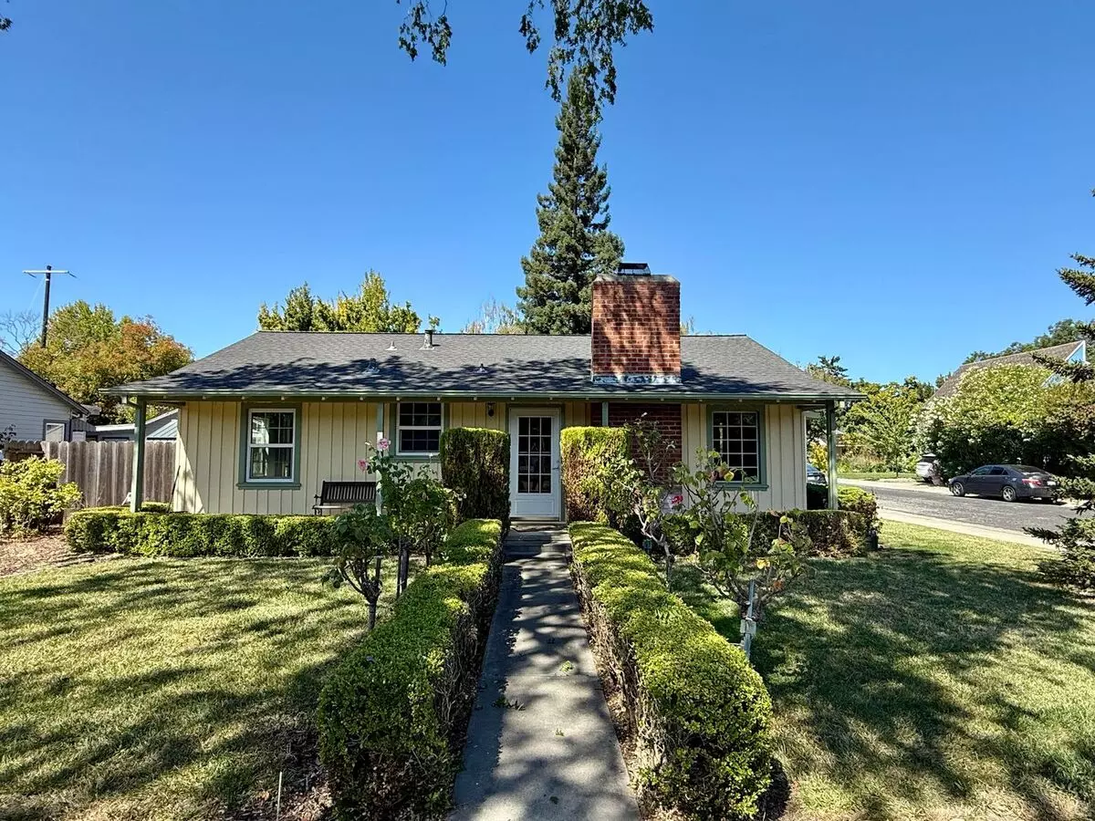 1043 Oregon Avenue, Palo Alto, CA 94303 photo 2
