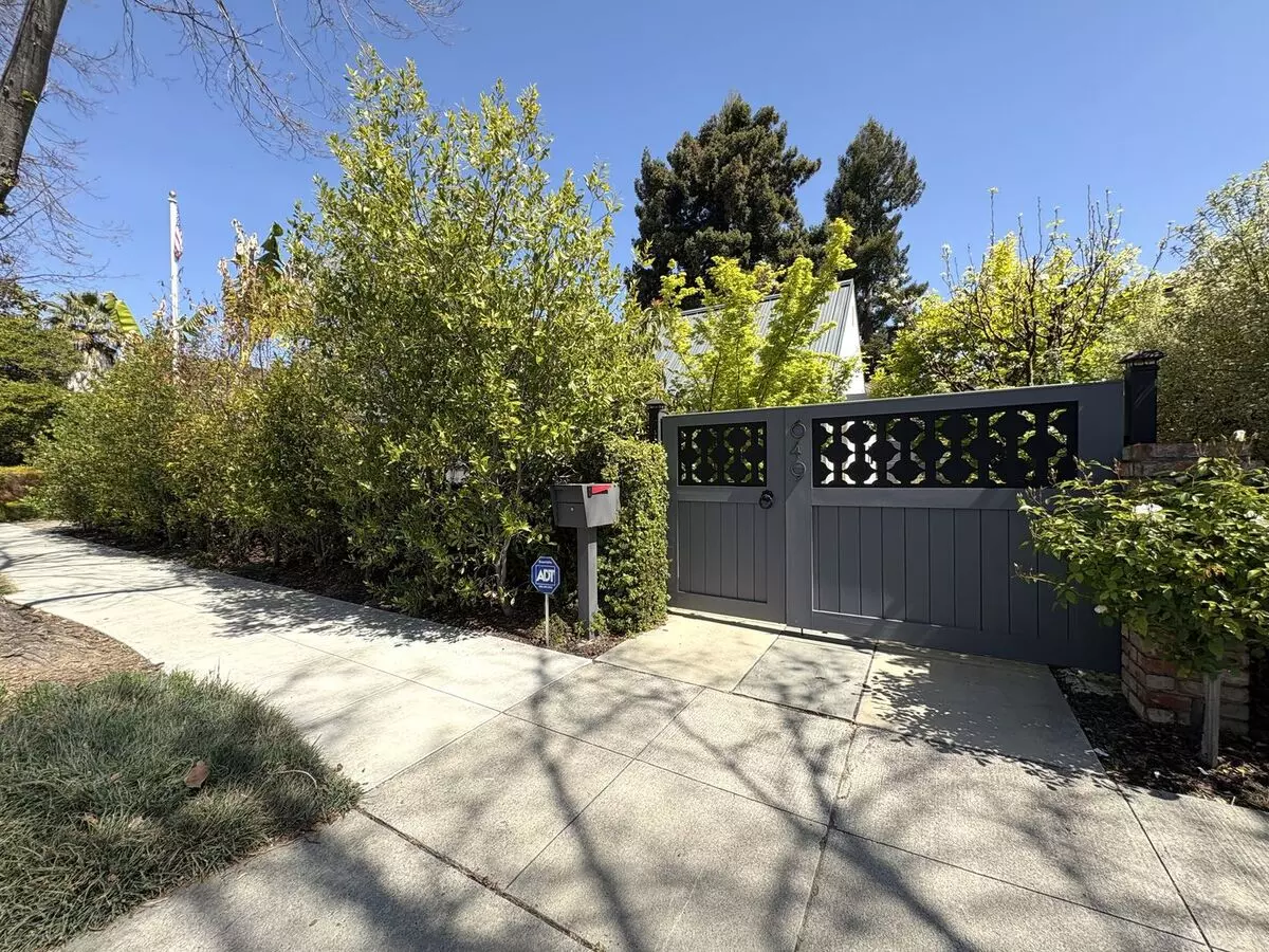 Charming 4BR Home with ADU photo 3