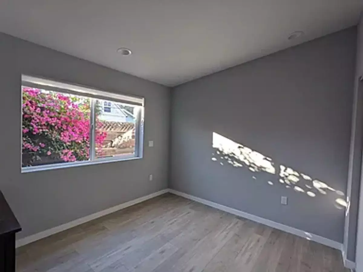 4183 Park Blvd Palo Alto, CA 94306 photo 4
