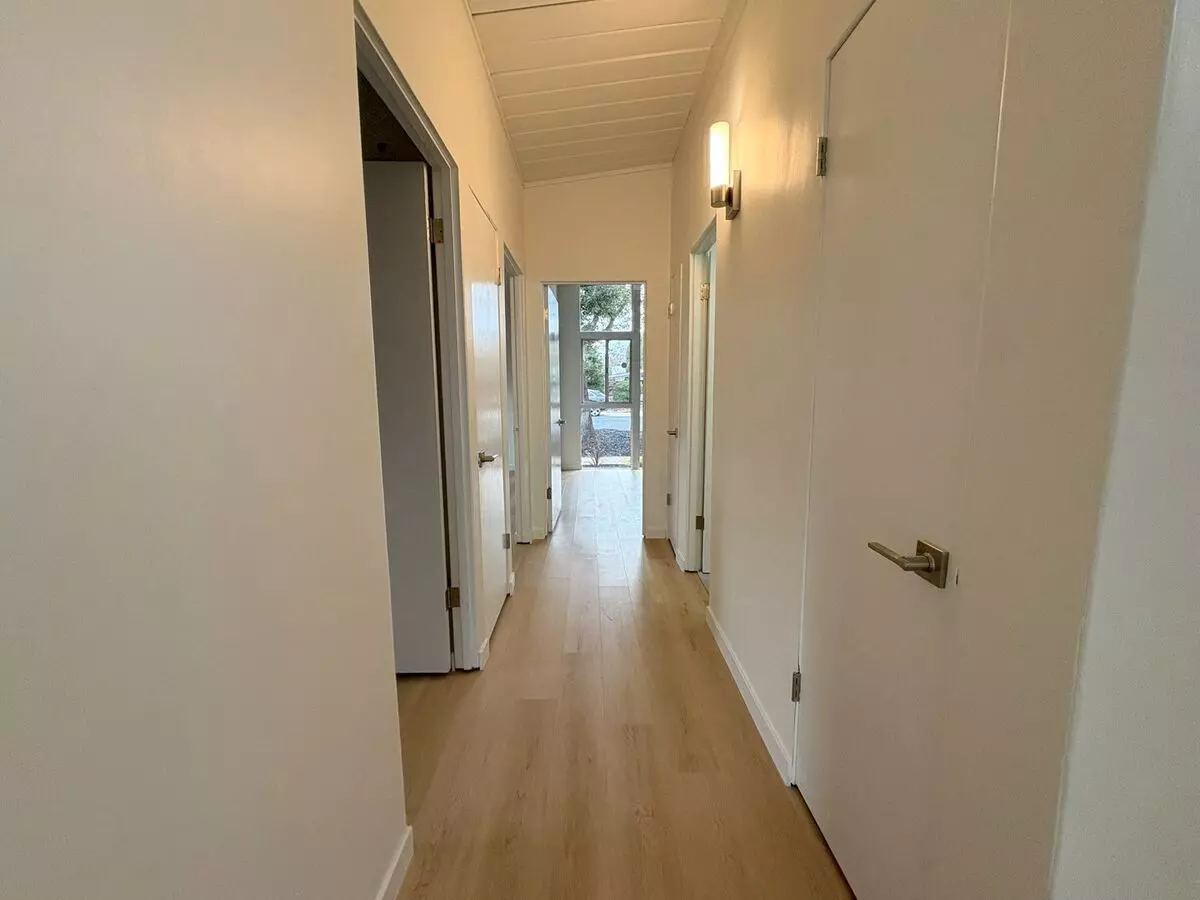 331 Carolina Lane, Palo Alto, CA 94306 photo 4