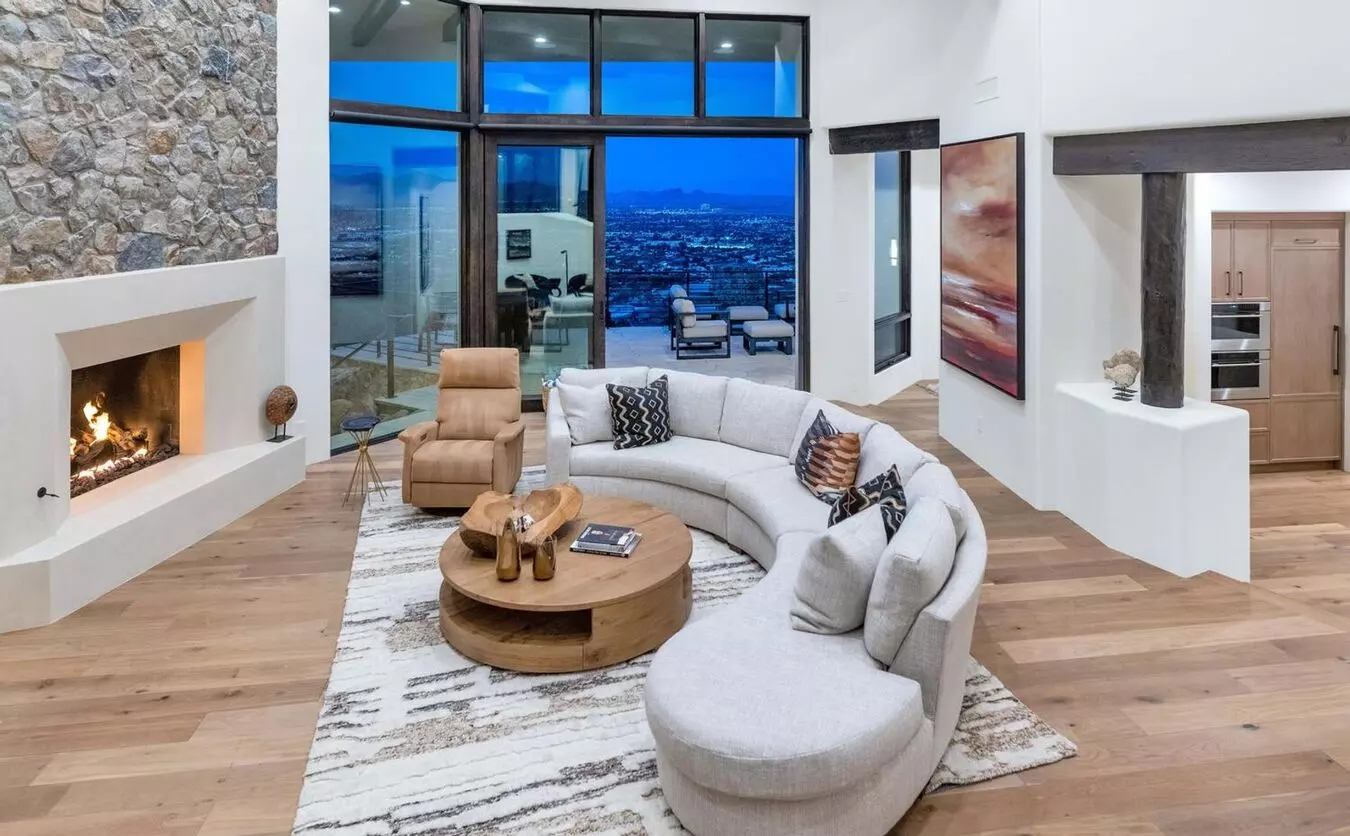 Rates Vary: photo 4