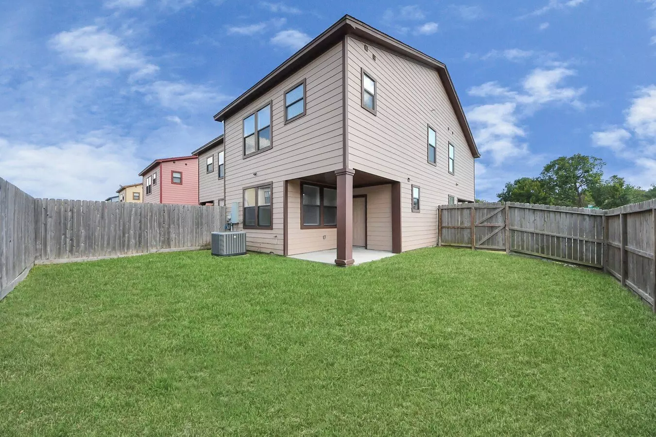 1803 Weeping Oaks Pasadena, TX 77503 photo 2