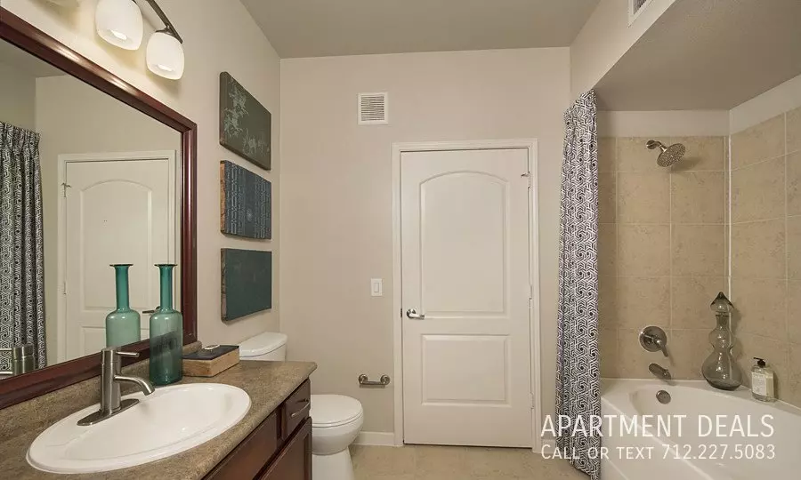 11986 Shadow Creek Parkway, Pearland, TX 77584 photo 4