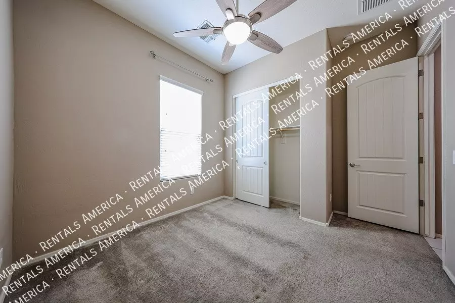 10160 West Robin Lane, Peoria, AZ 85383 photo 5