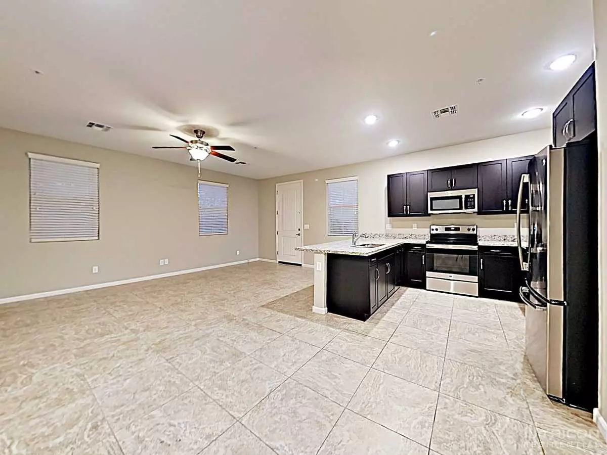 12597 West Lindbergh Drive, Peoria, AZ 85383 photo 5