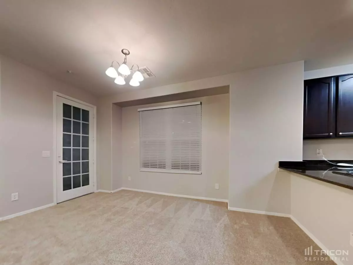 28939 124Th Glen Peoria Az photo 4