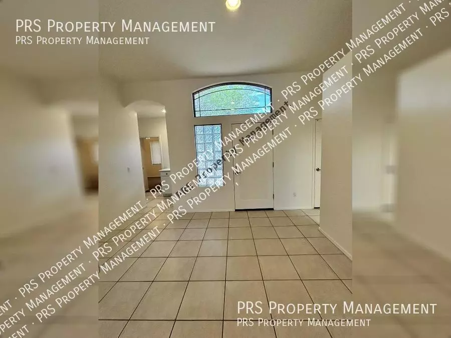 8003 West Clara Lane, Peoria, AZ 85382 photo 2