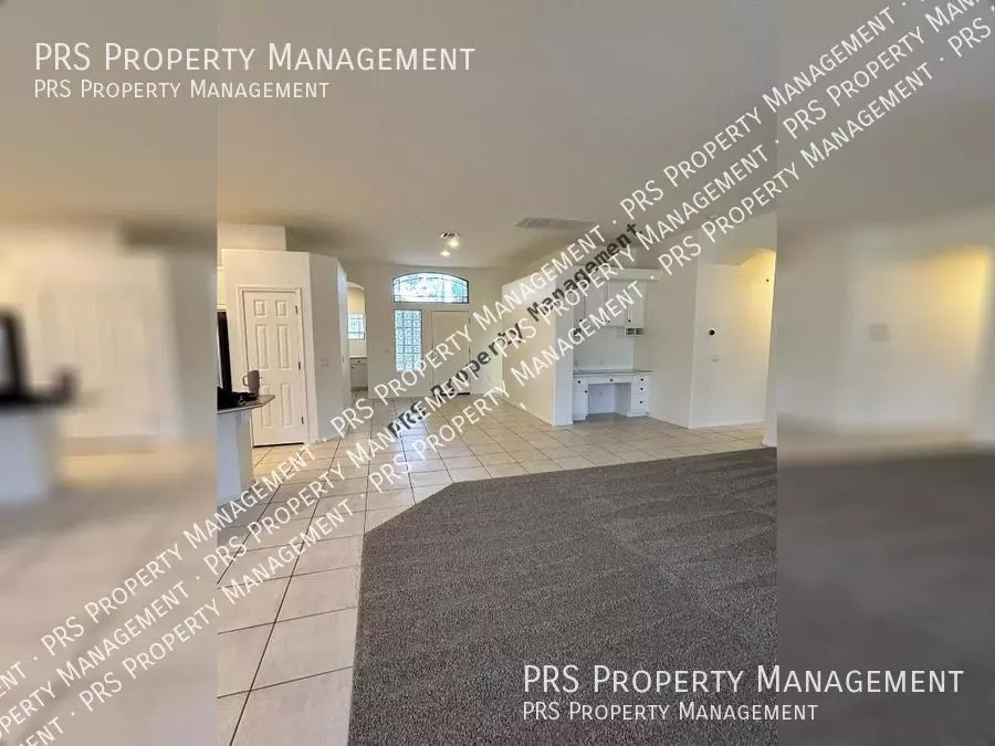 8003 West Clara Lane, Peoria, AZ 85382 photo 3