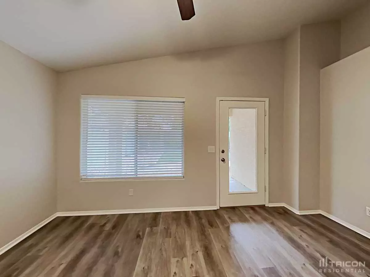 8156 West Mary Ann Drive, Peoria, AZ 85382 photo 2