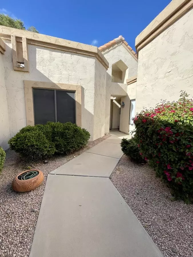 9126 W Kimberly Way Peoria, AZ 85382 photo 4