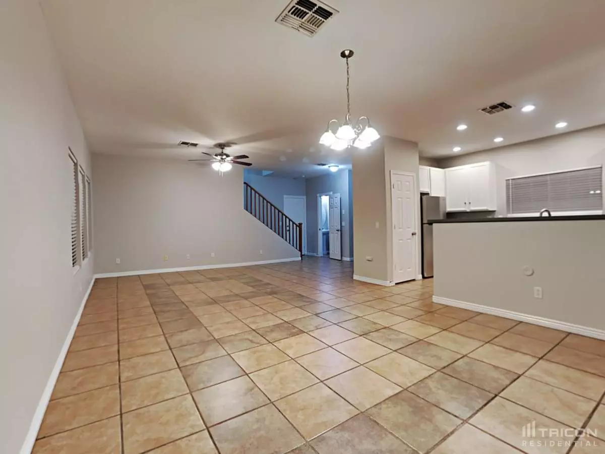 9582 North 82nd Lane, Peoria, AZ 85345 photo 3