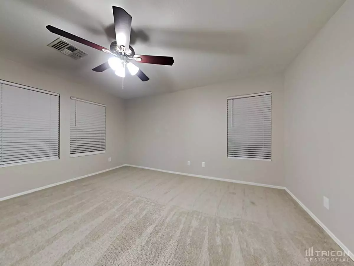 9582 North 82nd Lane, Peoria, AZ 85345 photo 5