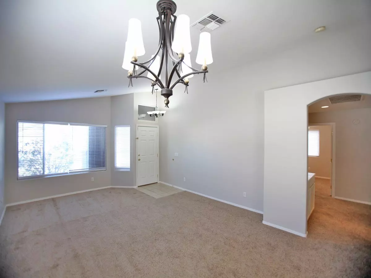 **all New Paint + Brand New Carpet!!** photo 3