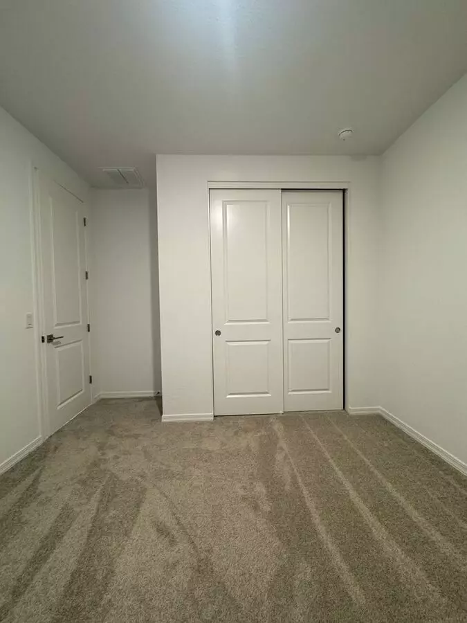 BRAND NEW HOME IN THE RETREAT AT ALVORITA photo 2