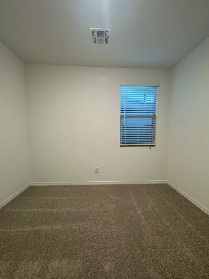 BRAND NEW HOME IN THE RETREAT AT ALVORITA photo 3