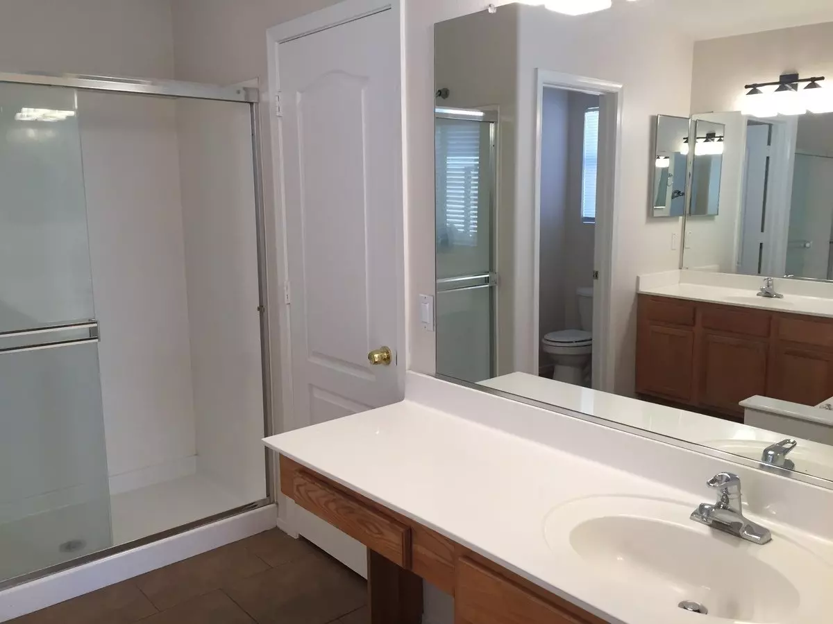 9323 West Harmony Lane, Peoria, AZ 85382 photo 4