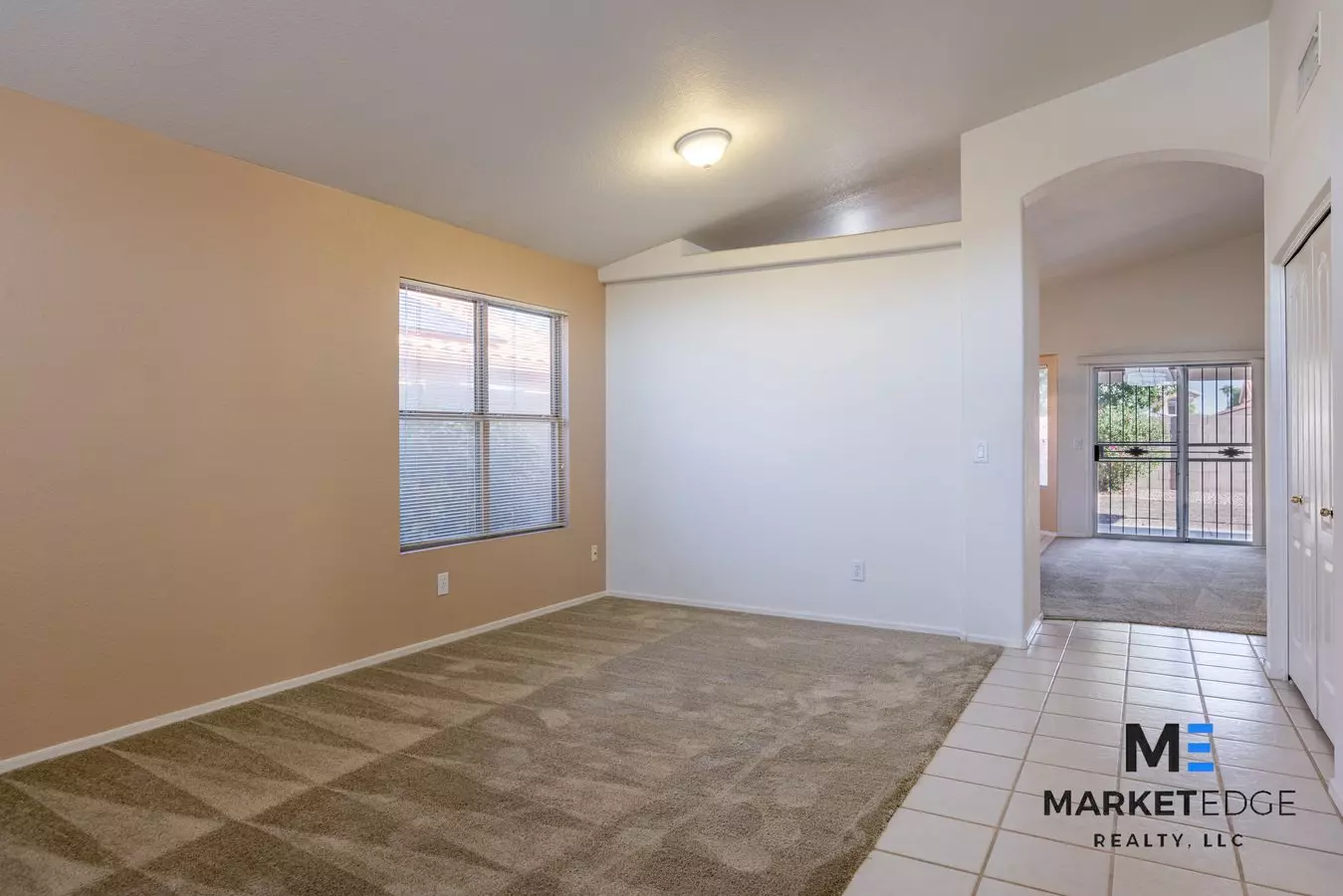 9723 W Mohawk Ln photo 3