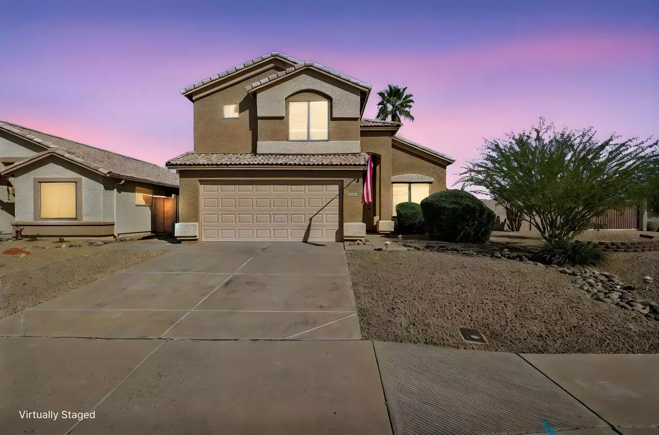 Just Updated!! Huge Corner Lot With Rv Gate, Pool, Grass!!! Like Living At A Resort!!! This Property Is Ready For You For Immediate Move In!!! photo 3