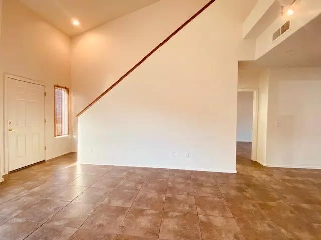 8128 W Mary Jane Ln photo 5