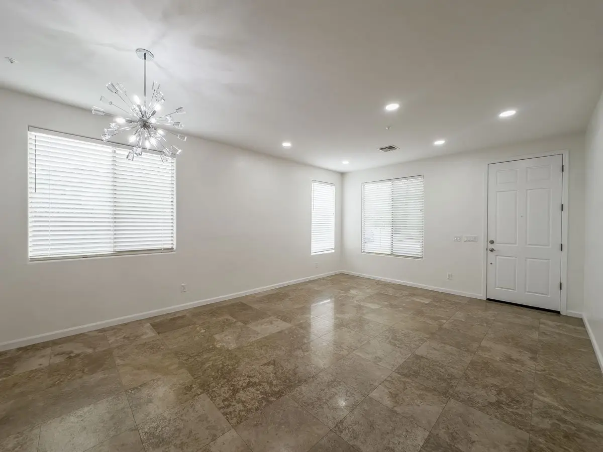 Spacious, Airy, 4 Bed, 2 Baths In Sonoran Mountain photo 4