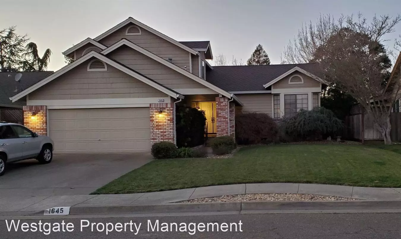 1641 Culpepper Dr Petaluma, CA 94954 photo 3