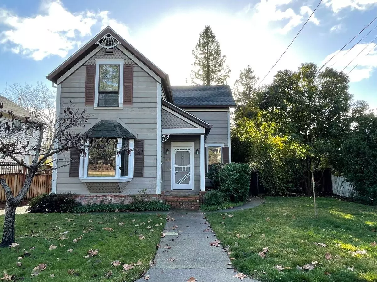 535 Upham St Petaluma, CA 94952 photo 2