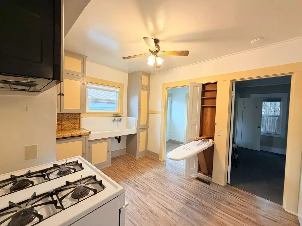 Charming 1bd/1ba Cottage Walkable To Downtown Petaluma photo 5