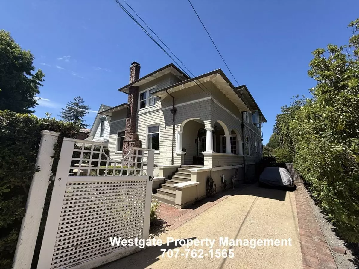 Gorgeous Brainerd Jones Designed 4/3 West Petaluma Home - 109 7th Street photo 4