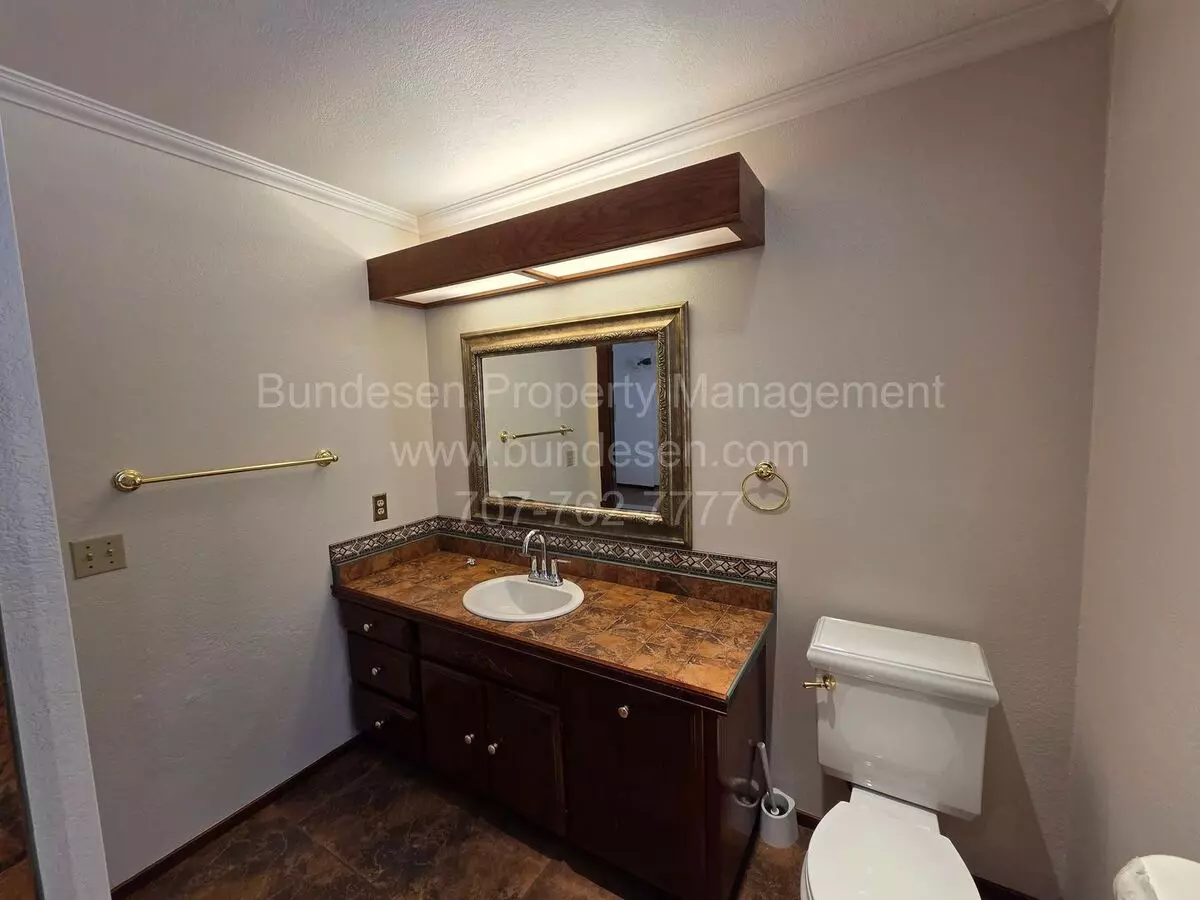 Spacious 1 Bedroom, 2 Bathroom Attached Unit In Petaluma – Utilities &amp; Wi-fi Included! photo 3