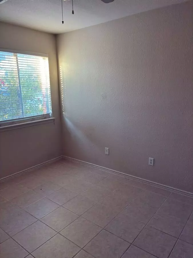 1105 Coronation Way, Pflugerville, TX 78660 photo 2