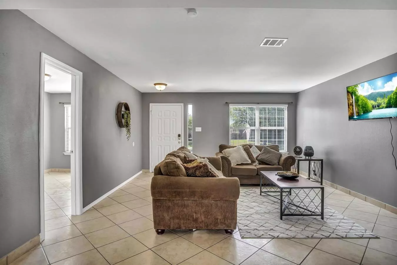 1208 Golden Eagle Street, Pflugerville, TX 78660 photo 2