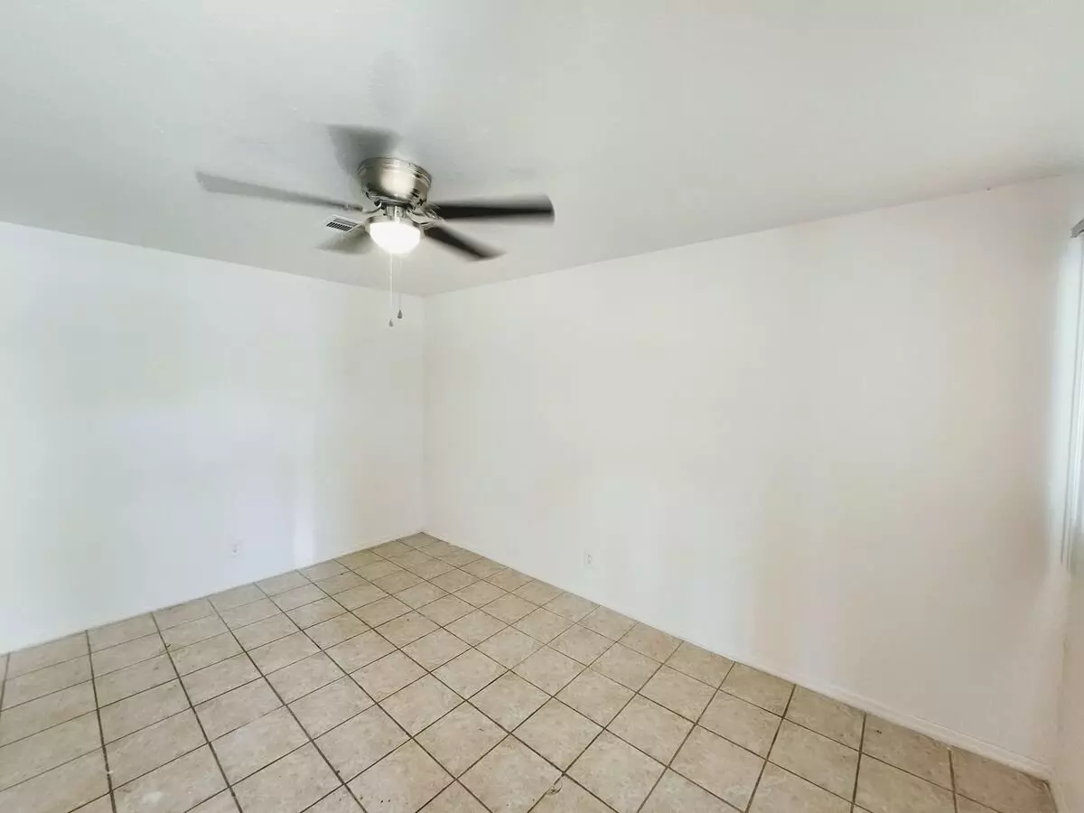 10648 North 15th Avenue, Phoenix, AZ 85029 photo 3