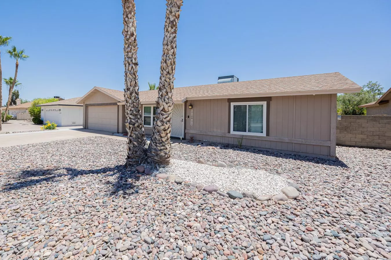 11207 S Bannock St Phoenix, AZ 85044 photo 3