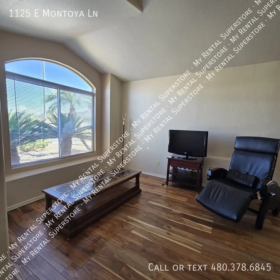 1125 E Montoya Ln photo 5