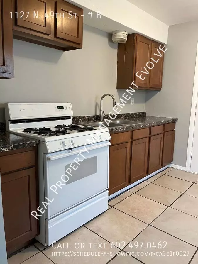 1127 North 49th Street, Phoenix, AZ 85008 photo 4