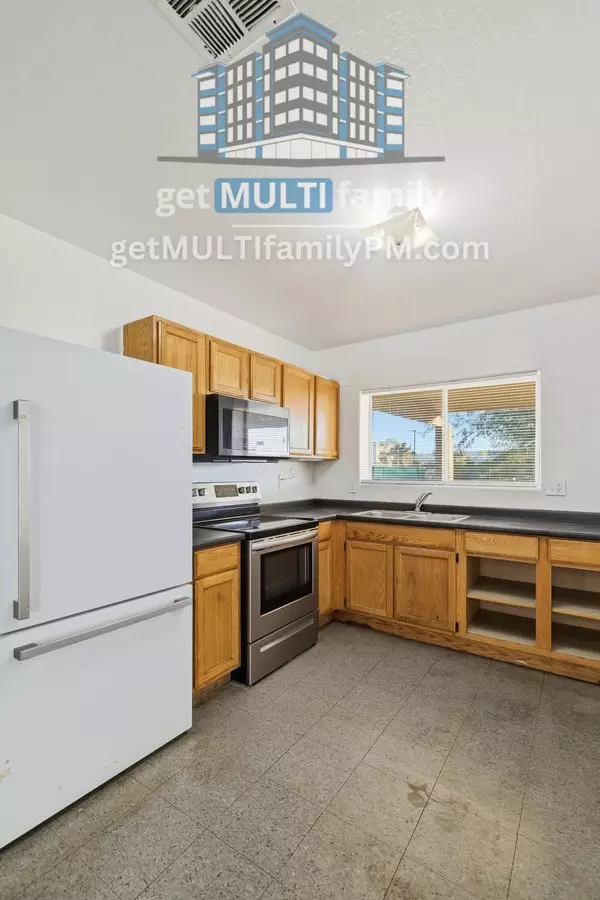1228 E Apache St photo 5