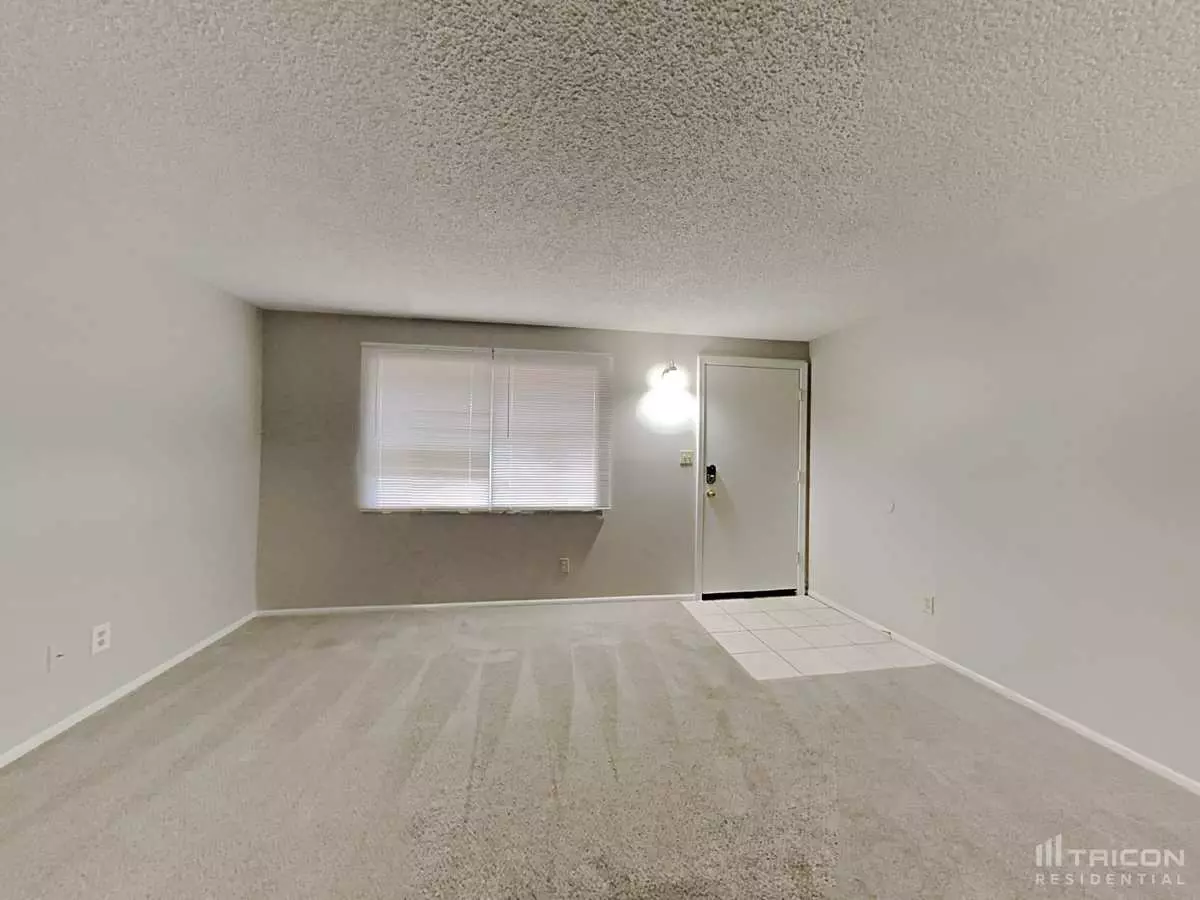 13215 N 42Nd Street Phoenix Az photo 3