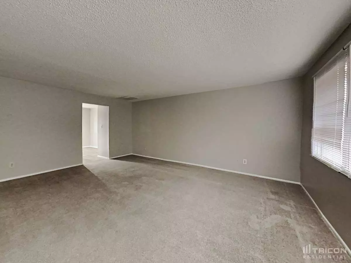 13215 N 42Nd Street Phoenix Az photo 2