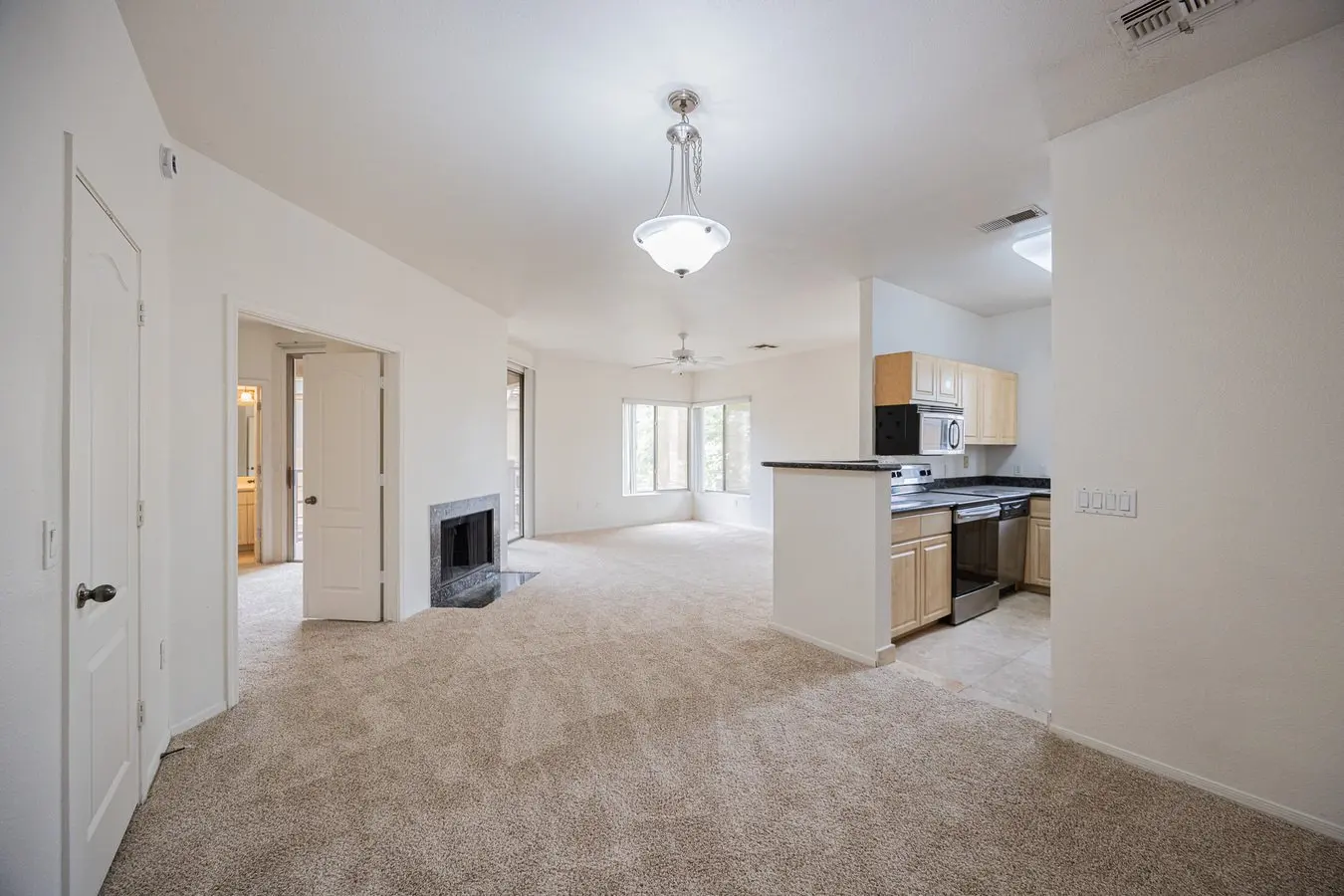 1411 E ORANGEWOOD Avenue photo 2