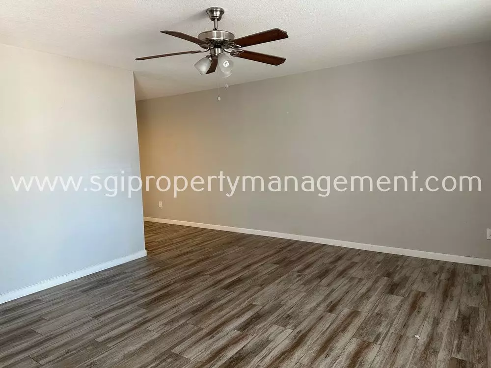 14817 North Flamenco Drive, Phoenix, AZ 85053 photo 2