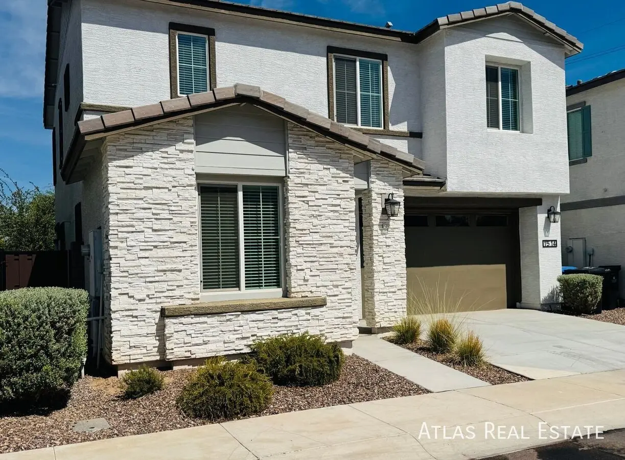 1514 W Sierra Vista Dr