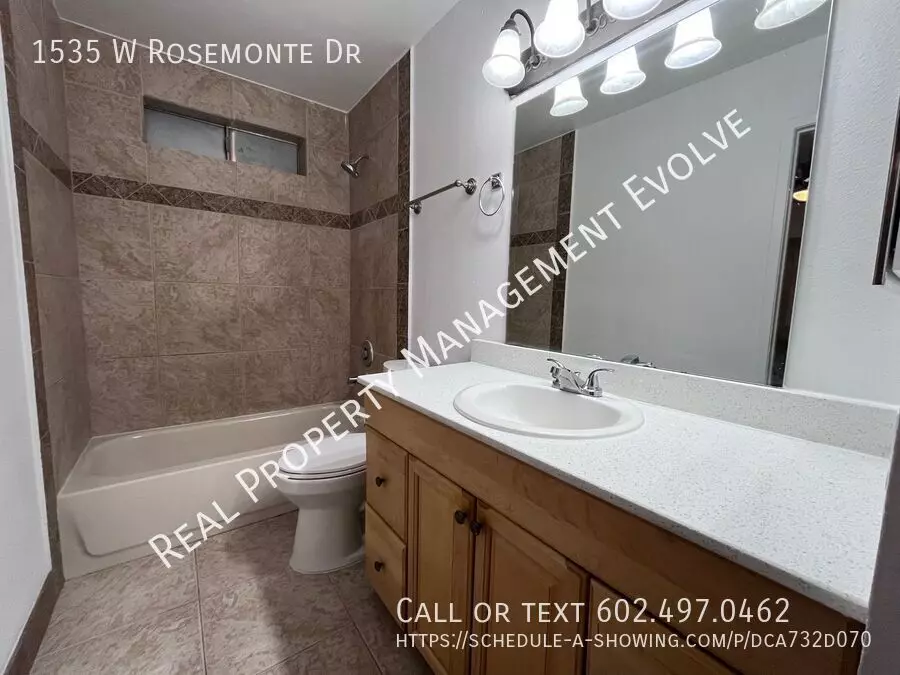 1535 West Rosemonte Drive, Phoenix, AZ 85027 photo 2