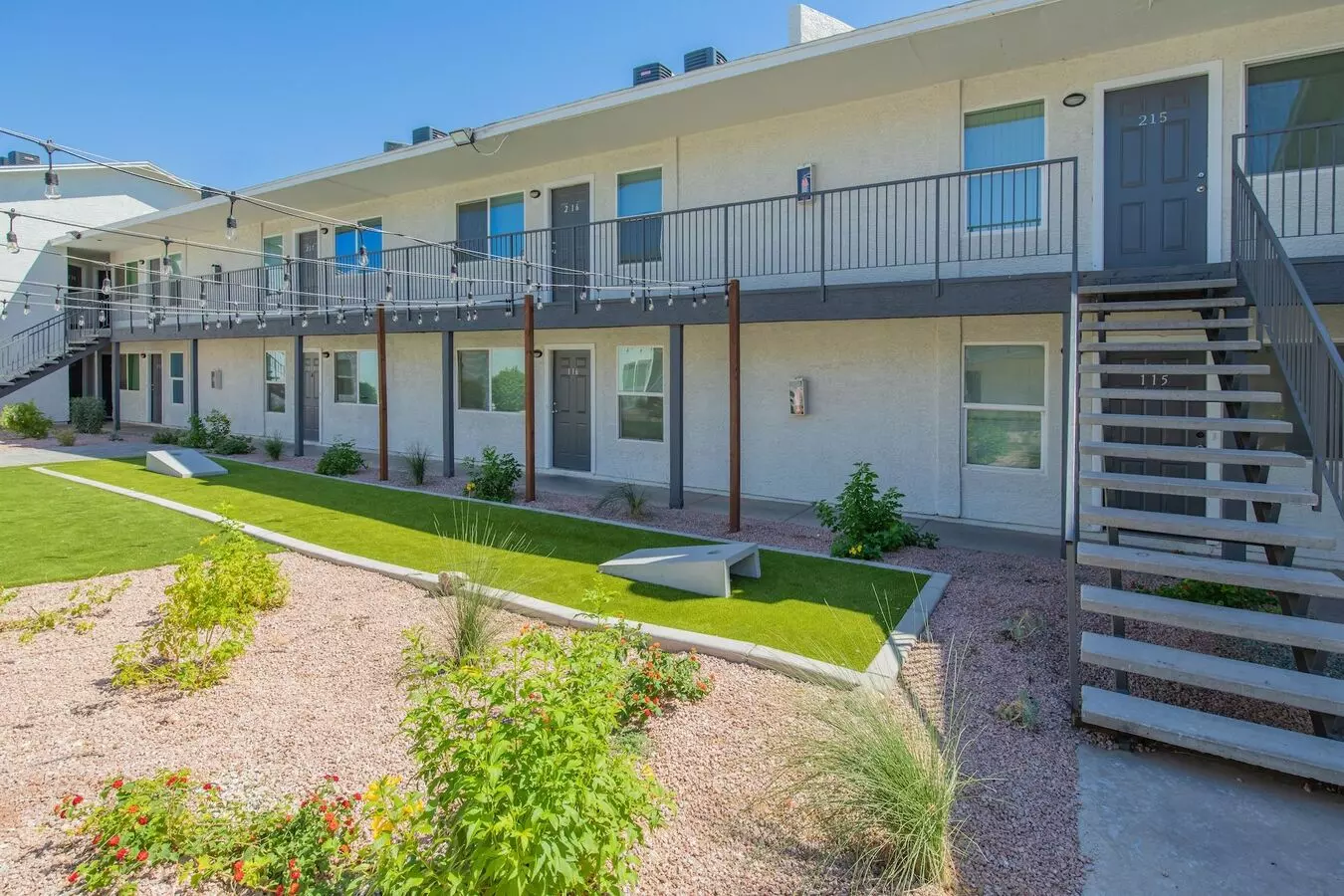 Two | Five Greenway Apartments photo 5