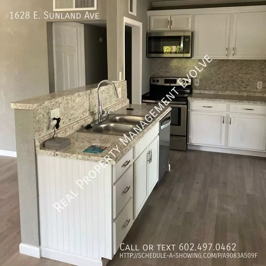 1628 E Sunland Ave photo 5