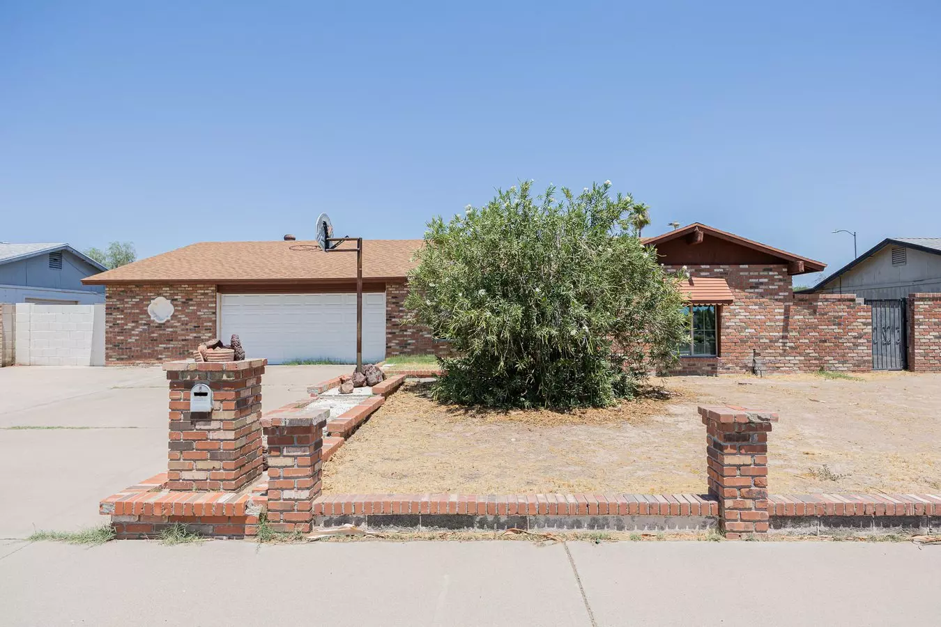 1634 West Sack Drive photo 3