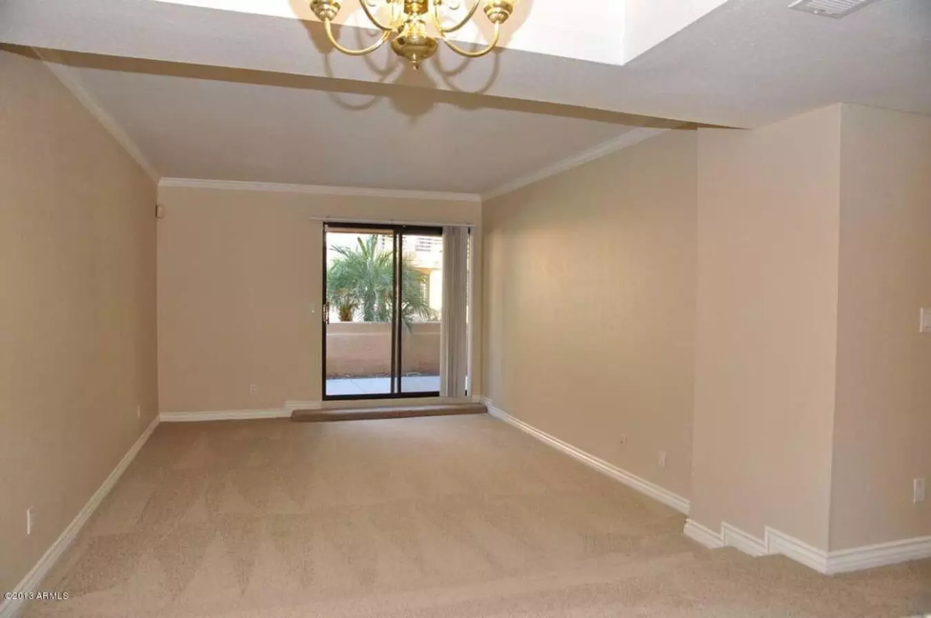 Charming 2 Bed 2 Bath Gated Condo Near Bell Road And 35th Ave++pool++fitness photo 3