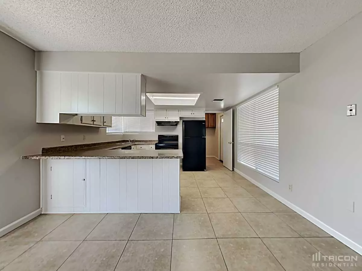 1801 West Villa Rita Drive, Phoenix, AZ 85023 photo 5