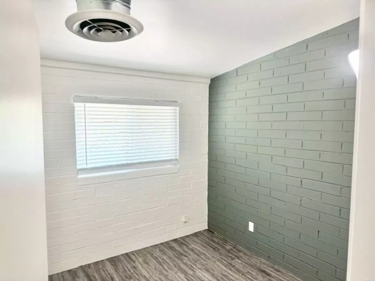 Spanish Place photo 2