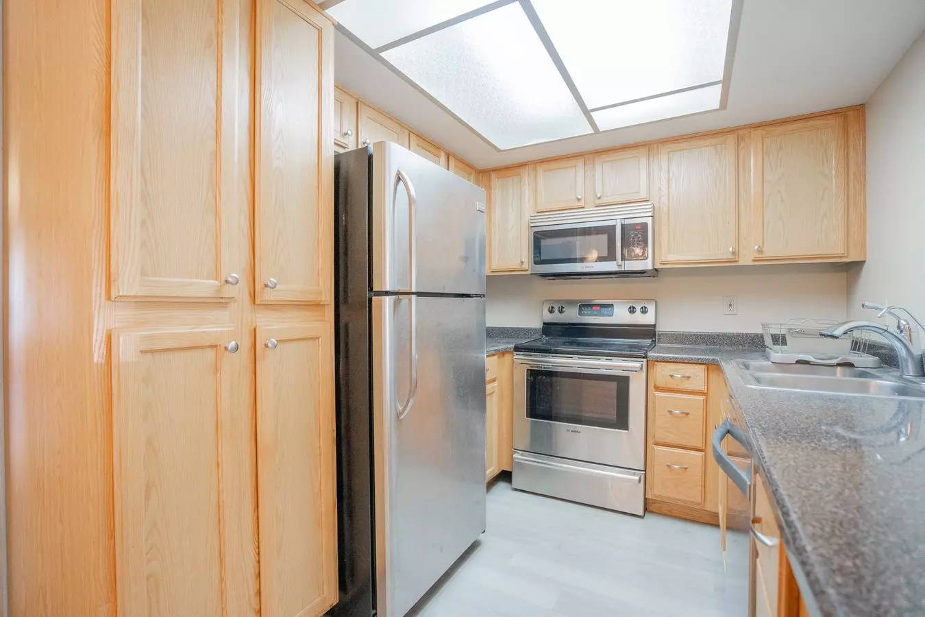 1820 E Morten Ave Unit 222 photo 5